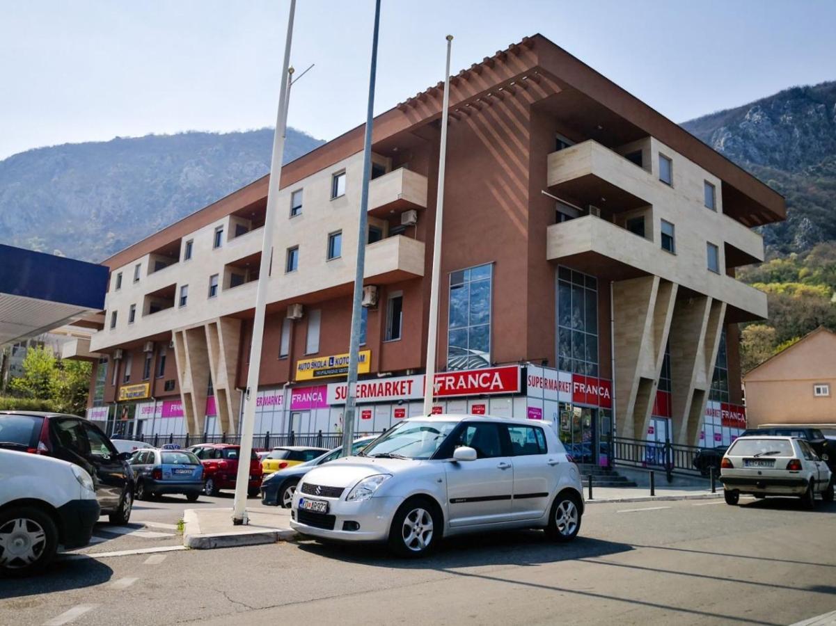 City Center Kotor - Garage Parking Included Buitenkant foto